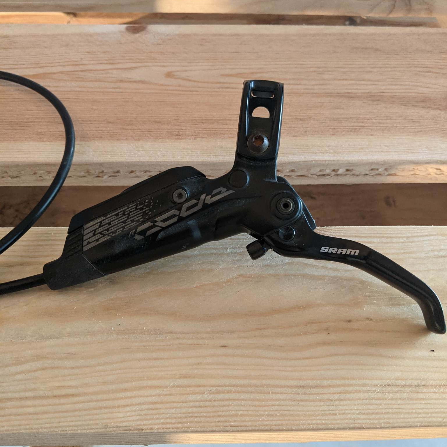 Sram Code R Banjo Sram Code R – Plus trail qu’enduro/downhill – Essai – Deux roues pi d ...