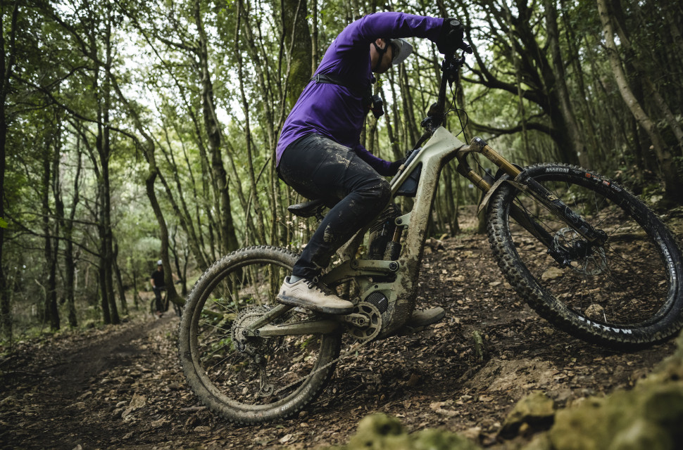 Comment choisir le bon vélo de montagne&nbsp;électrique?
