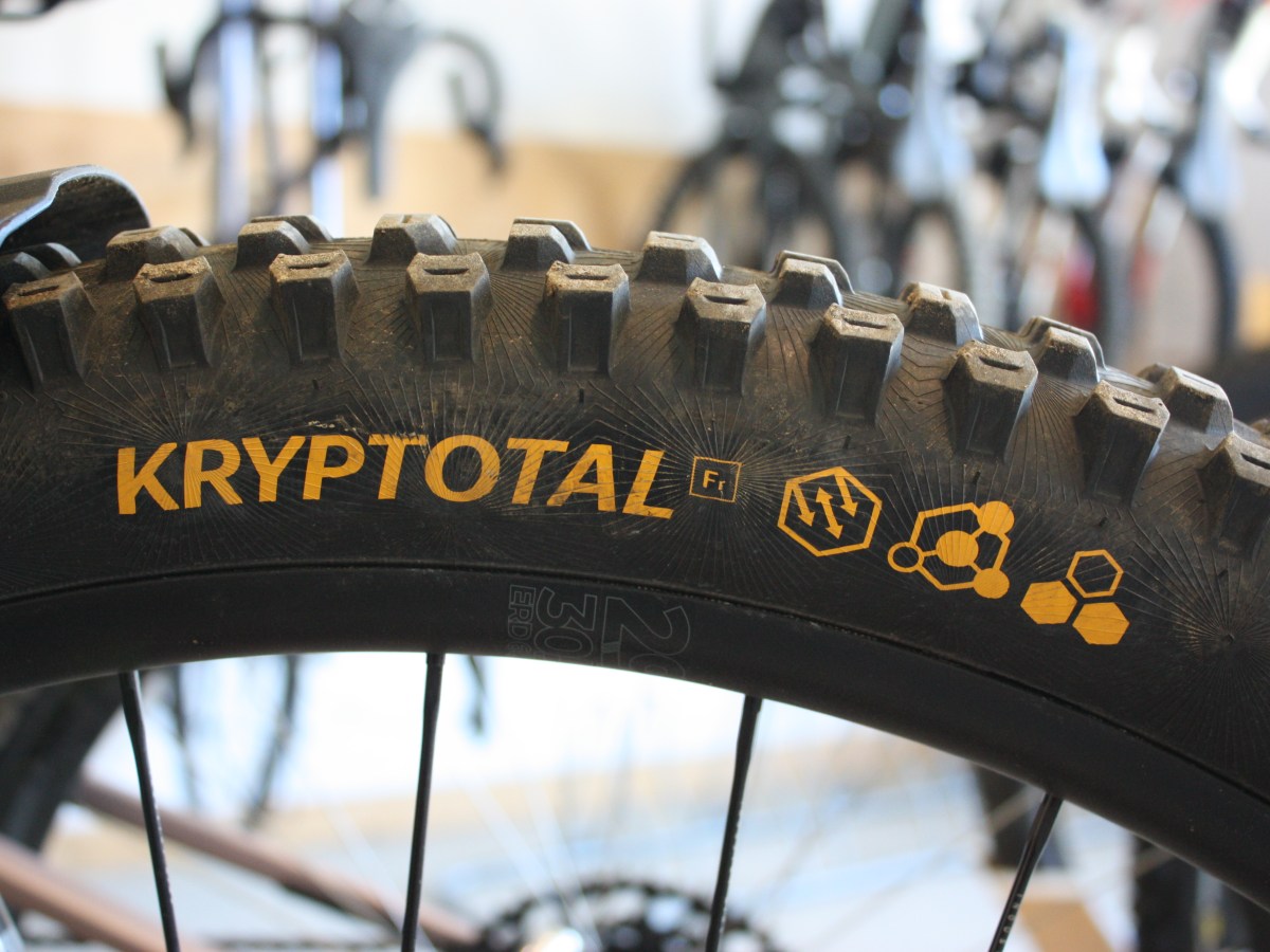 Continental Kryptotal FR/RE – Stiff et draggy mais précis –&nbsp;Essai